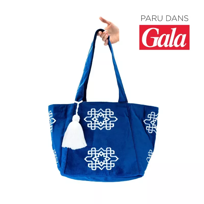 Sac cabas brodé bleu marocain – La Gazelle Marrakchia